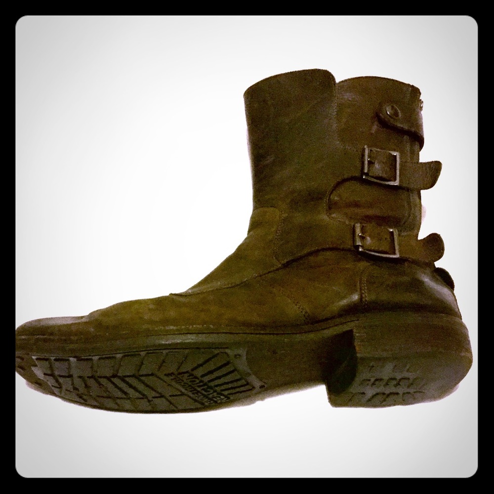Town and country hide leather boots